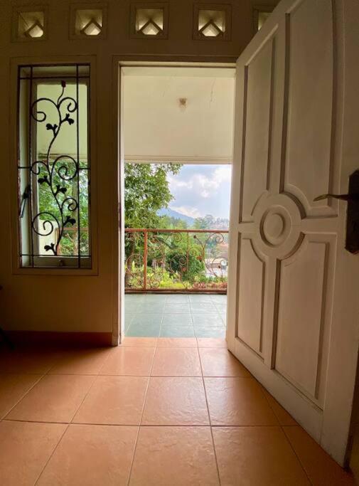 Villa Sevilla 3 Bedrooms Bppk Ciloto Puncak By Damaresa Cianjur Exterior photo